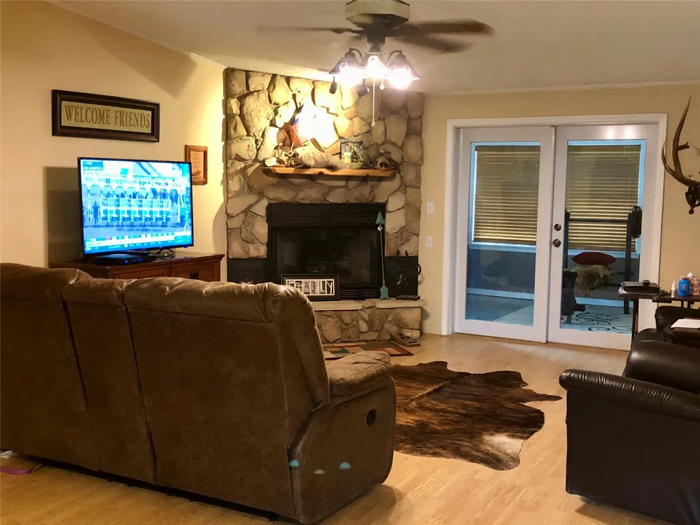 5851 Highway 569 Cisco, TX 76437