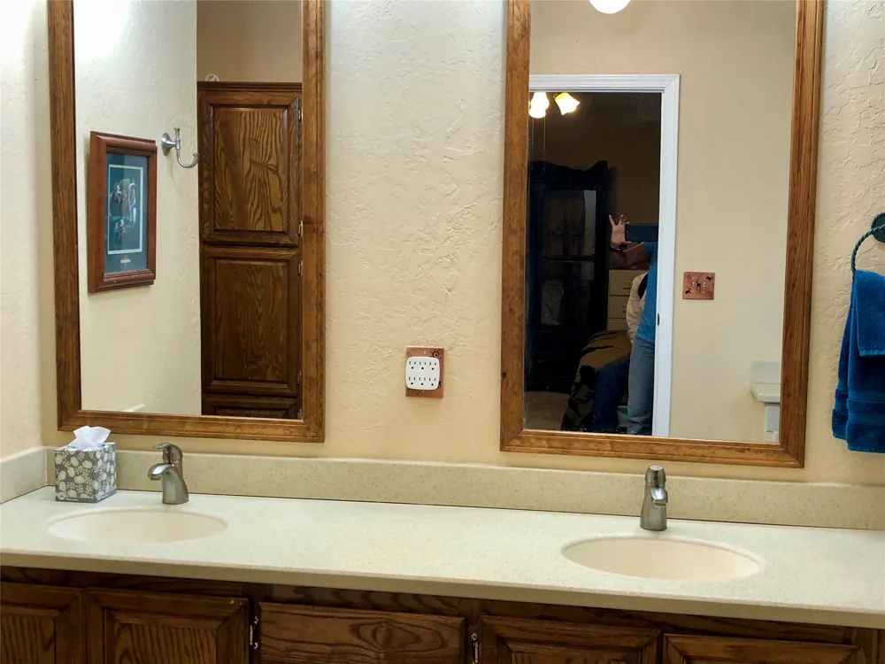 5851 Highway 569 Cisco, TX 76437