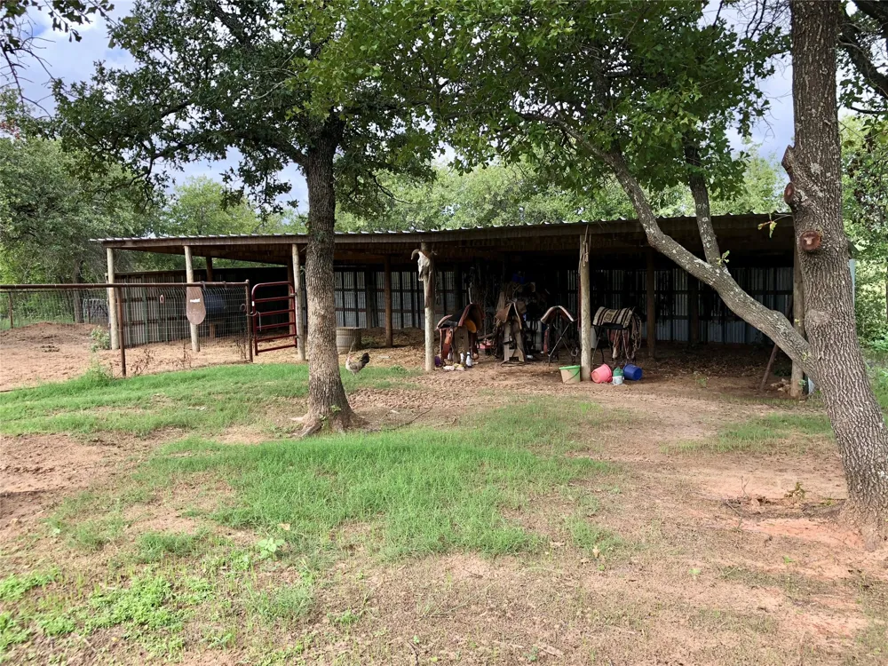 5851 Highway 569 Cisco, TX 76437