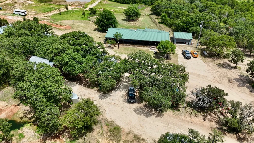 5851 Highway 569 Cisco, TX 76437