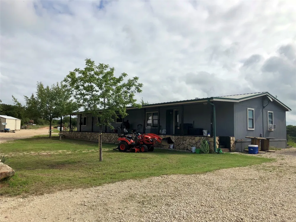 5851 Highway 569 Cisco, TX 76437