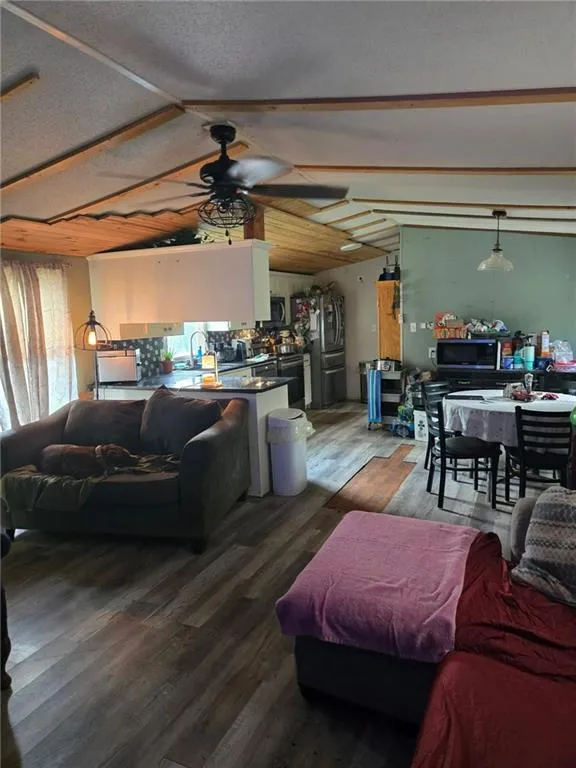 94 Painted Daisy Road Cleveland, GA 30528