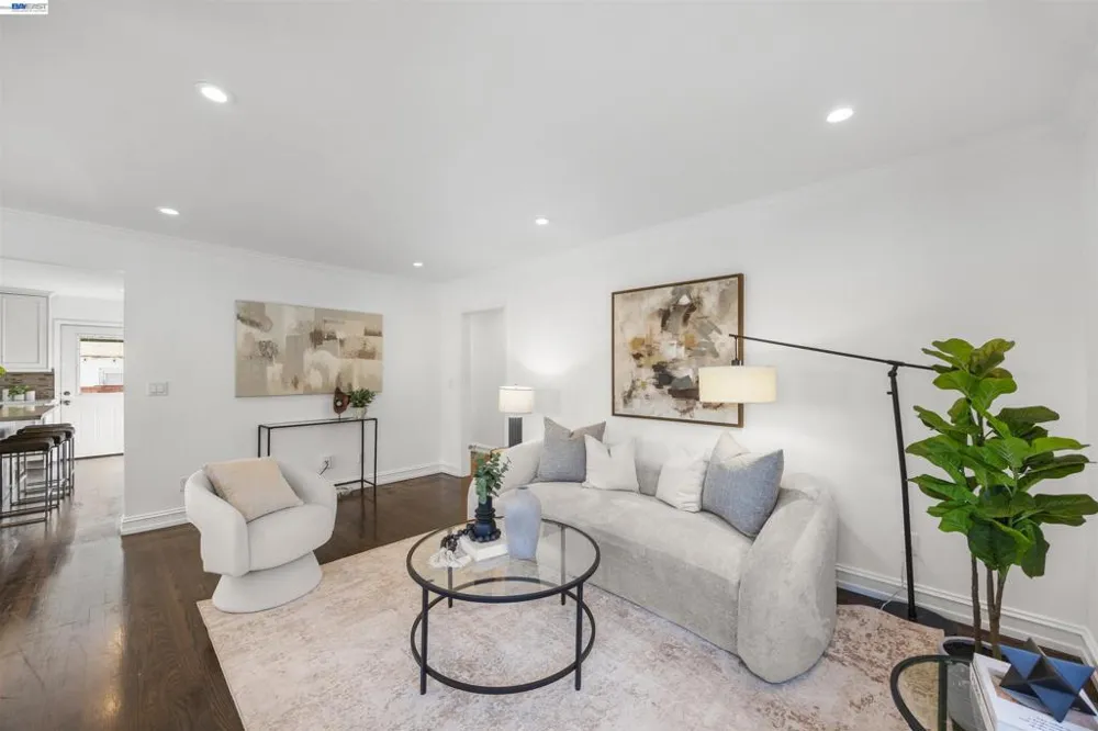 2909 21st San Pablo, CA 94806