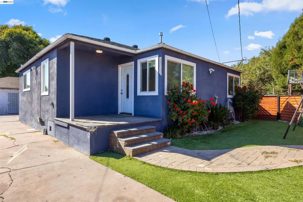 2909 21st San Pablo, CA 94806