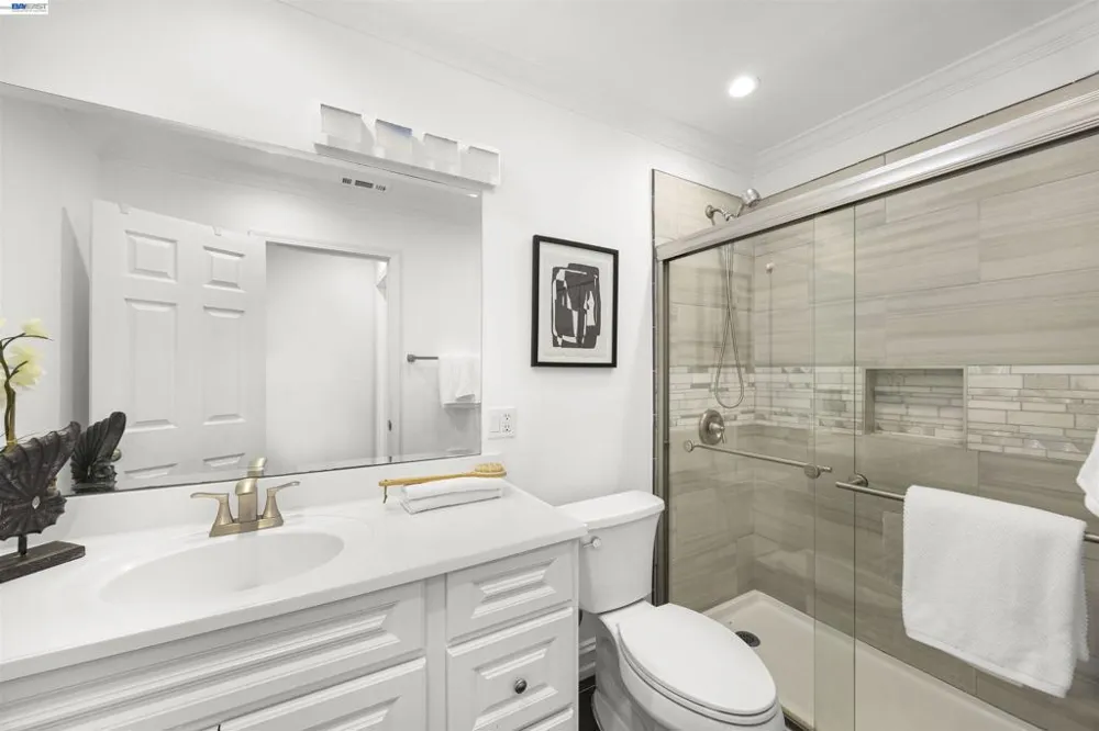 2909 21st San Pablo, CA 94806