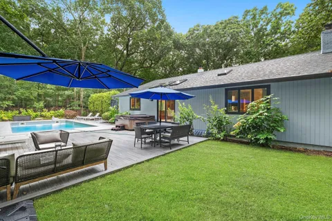 2723 Deerfield Road