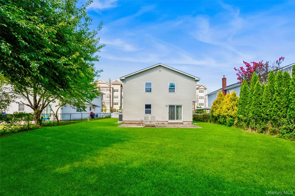 2929 Rockaway Avenue Oceanside, NY 11572