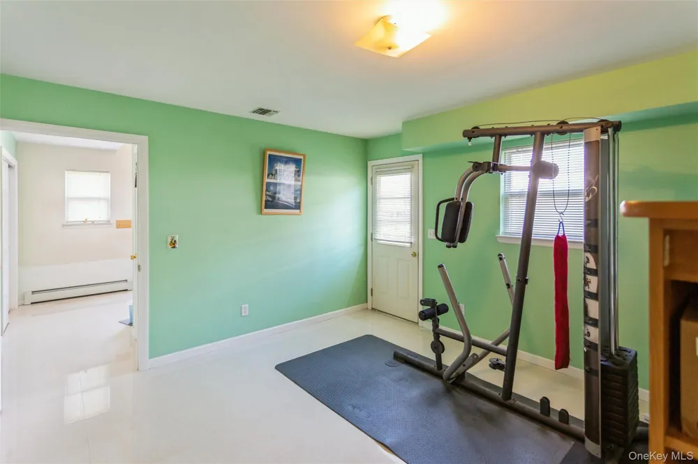 2929 Rockaway Avenue Oceanside, NY 11572