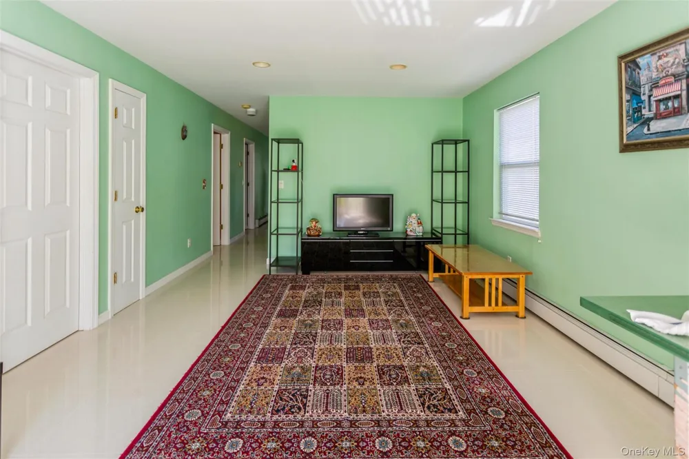 2929 Rockaway Avenue Oceanside, NY 11572