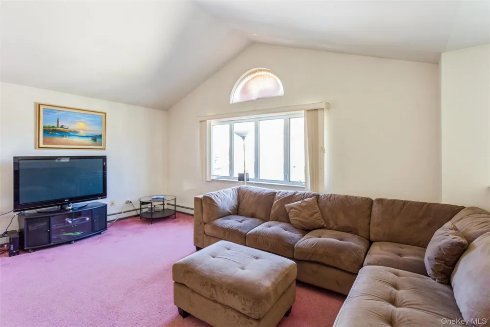 2929 Rockaway Avenue Oceanside, NY 11572