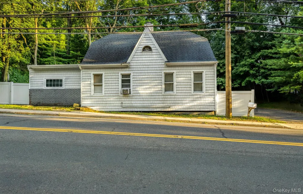 864 Fort Salonga Road Northport, NY 11768