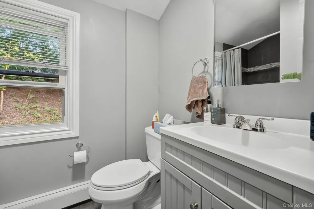 864 Fort Salonga Road Northport, NY 11768