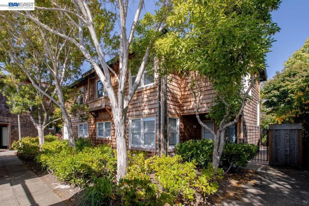 641 Centre Ct Alameda, CA 94502