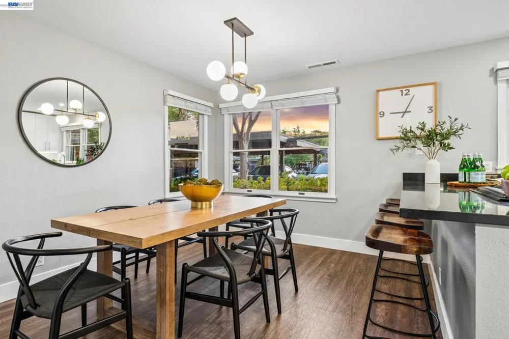 641 Centre Ct Alameda, CA 94502