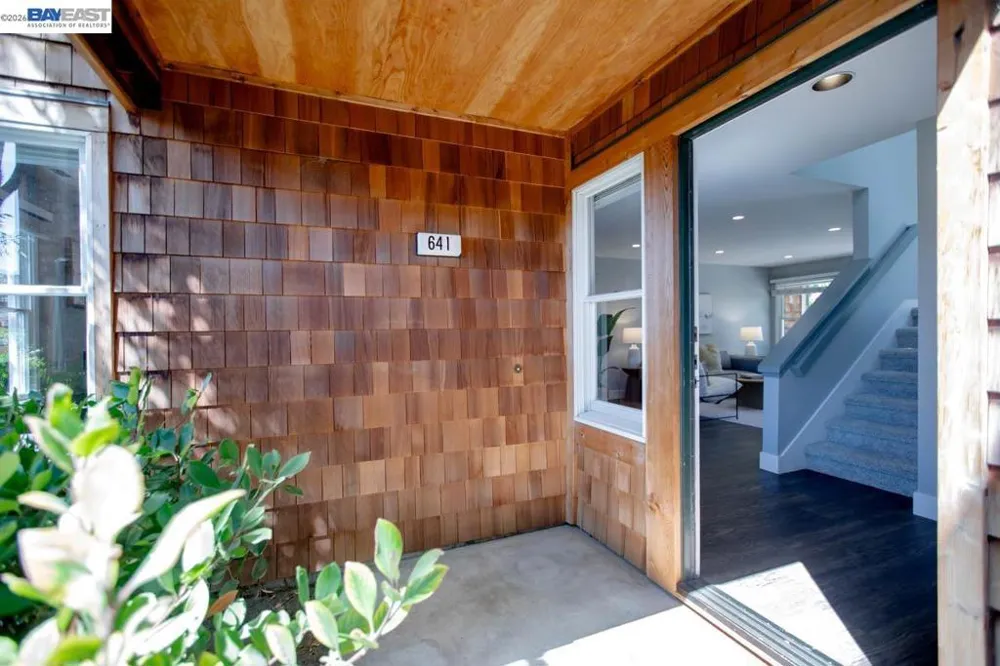 641 Centre Ct Alameda, CA 94502