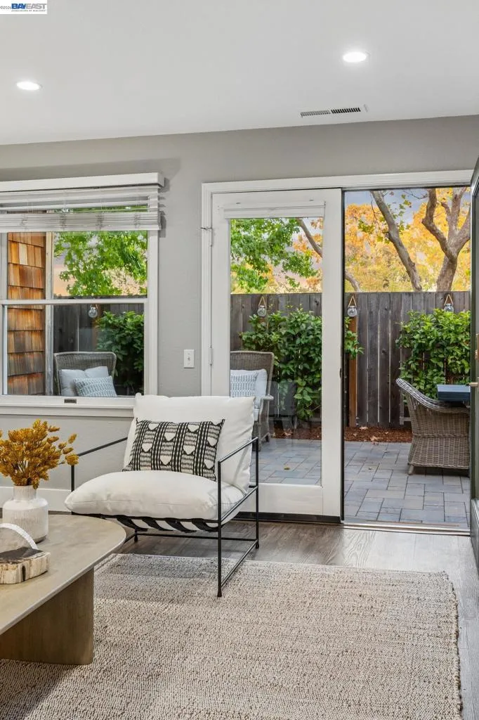 641 Centre Ct Alameda, CA 94502