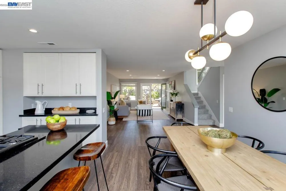 641 Centre Ct Alameda, CA 94502