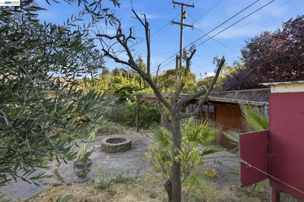 137 Viewmont Avenue Vallejo, CA 94590