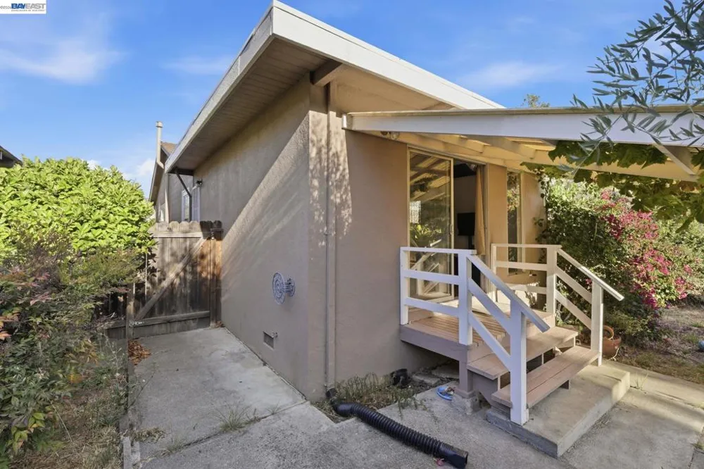 137 Viewmont Avenue Vallejo, CA 94590