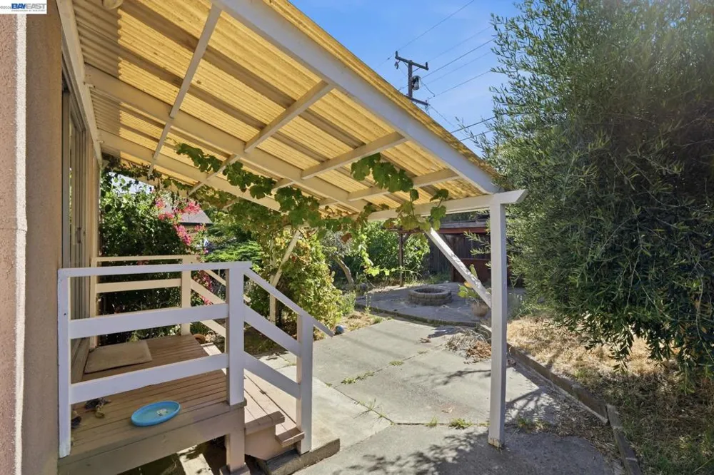137 Viewmont Avenue Vallejo, CA 94590
