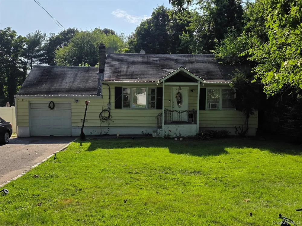 2467 New York Avenue Melville, NY 11747