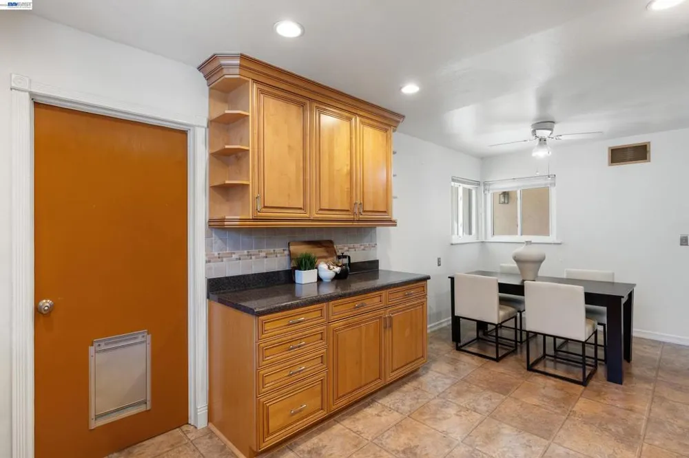 5269 Abbey Ct Newark, CA 94560