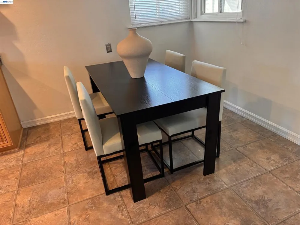 5269 Abbey Ct Newark, CA 94560