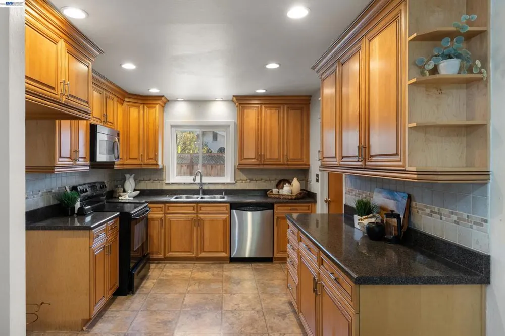 5269 Abbey Ct Newark, CA 94560