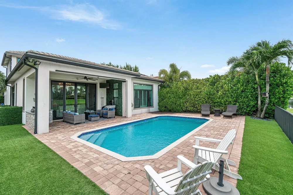 8331 Grand Prix Lane Boynton Beach, FL 33472