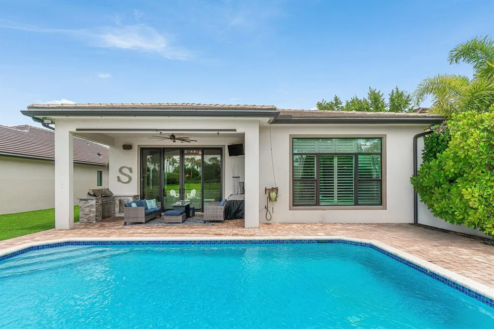 8331 Grand Prix Lane Boynton Beach, FL 33472