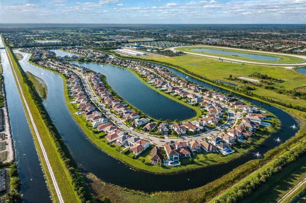 8331 Grand Prix Lane Boynton Beach, FL 33472