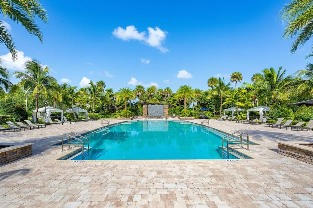8331 Grand Prix Lane Boynton Beach, FL 33472