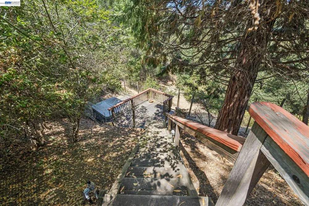 5427 Greenridge Rd Castro Valley, CA 94552