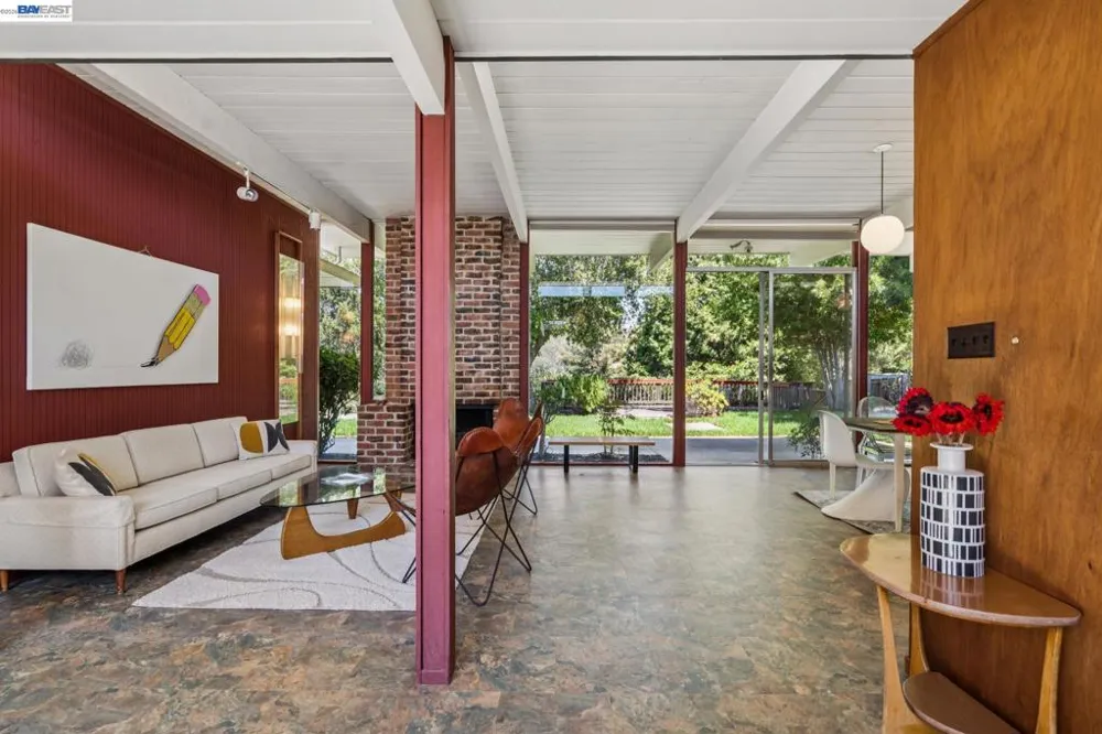 5427 Greenridge Rd Castro Valley, CA 94552