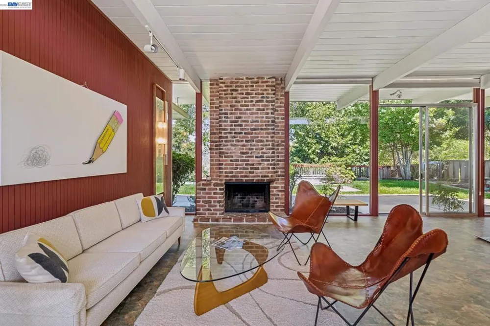 5427 Greenridge Rd Castro Valley, CA 94552