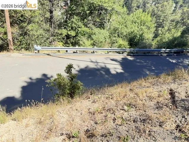 Aitken Dr Oakland, CA 94603