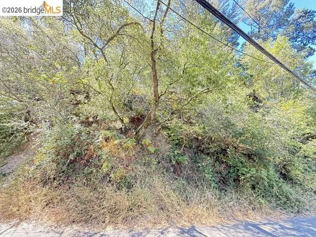 Aitken Dr Oakland, CA 94603
