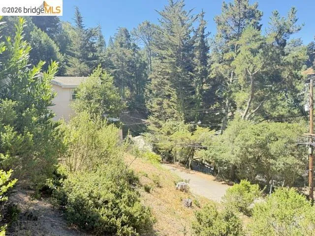 Aitken Dr Oakland, CA 94603