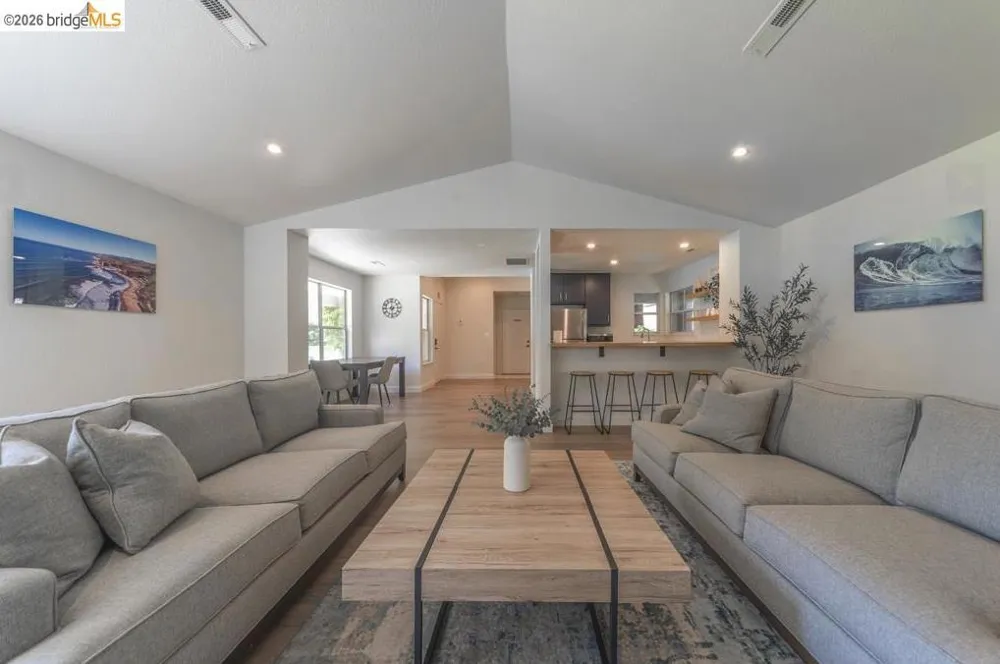230 Amesport Landing Half Moon Bay, CA 94019