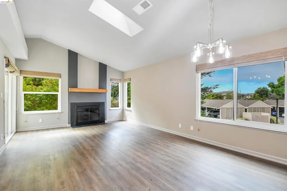230 Amesport Landing Half Moon Bay, CA 94019