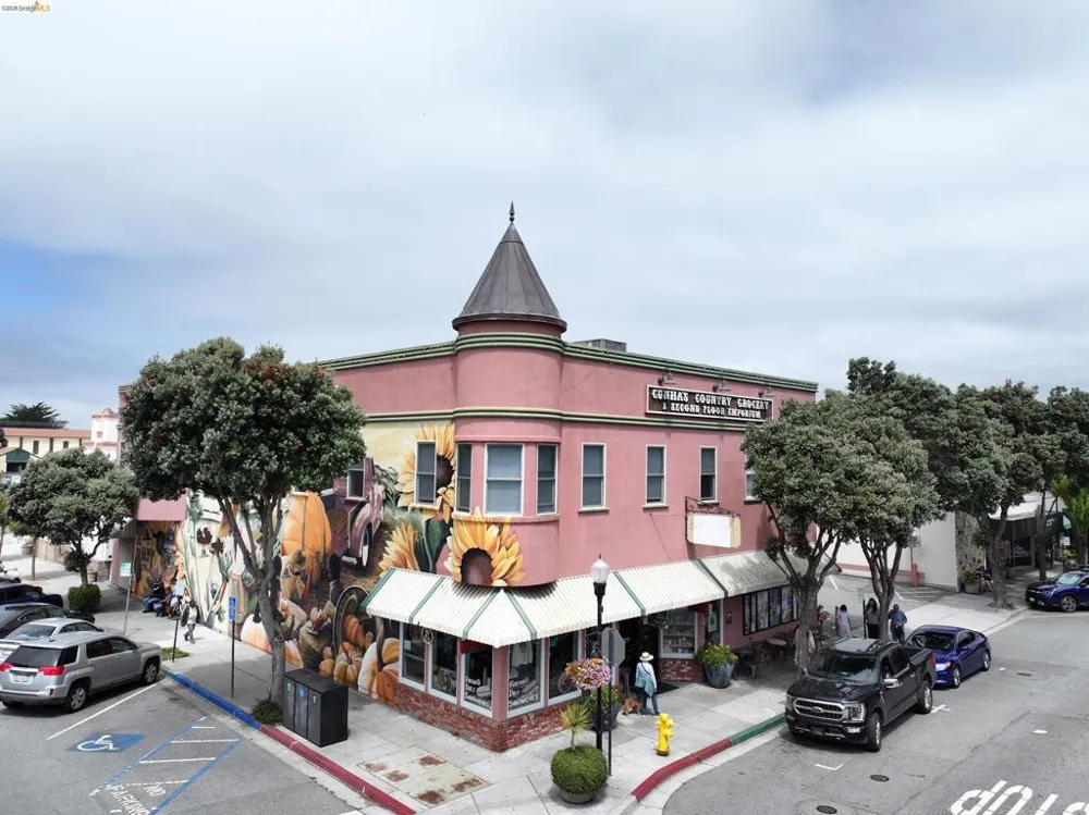 230 Amesport Landing Half Moon Bay, CA 94019