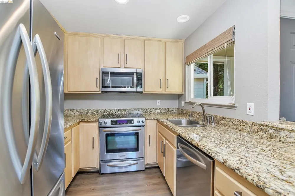 230 Amesport Landing Half Moon Bay, CA 94019