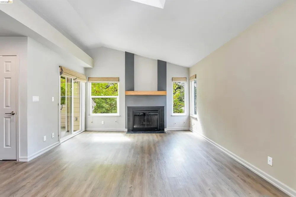 230 Amesport Landing Half Moon Bay, CA 94019