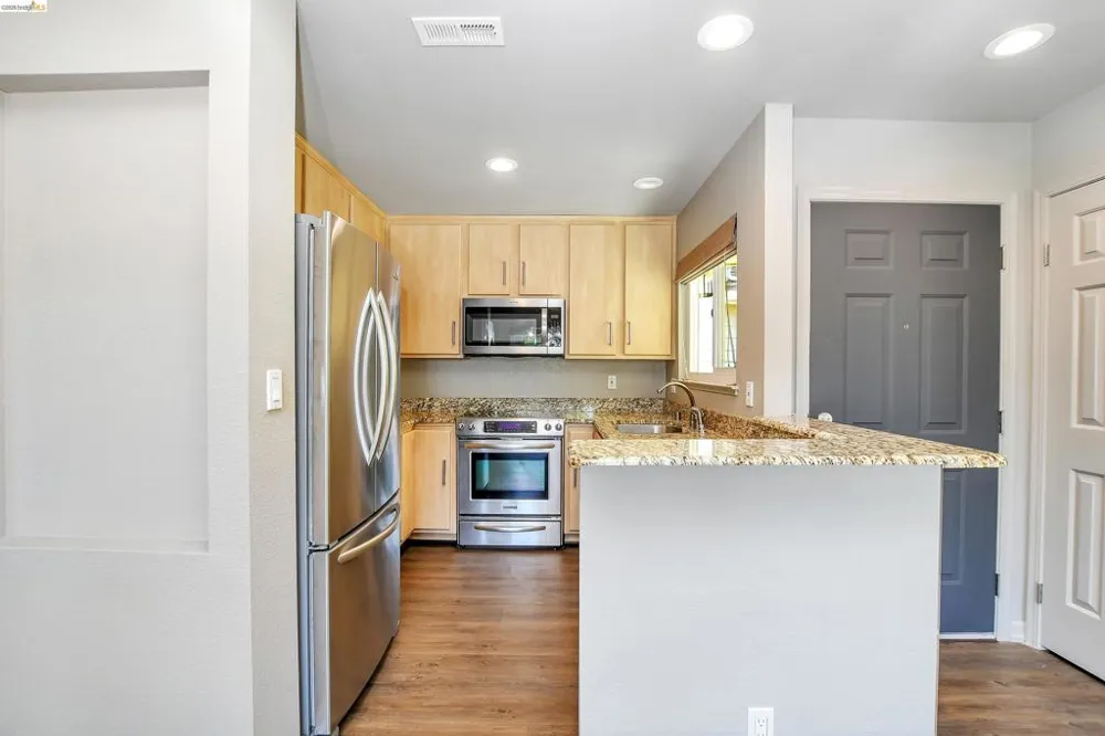 230 Amesport Landing Half Moon Bay, CA 94019