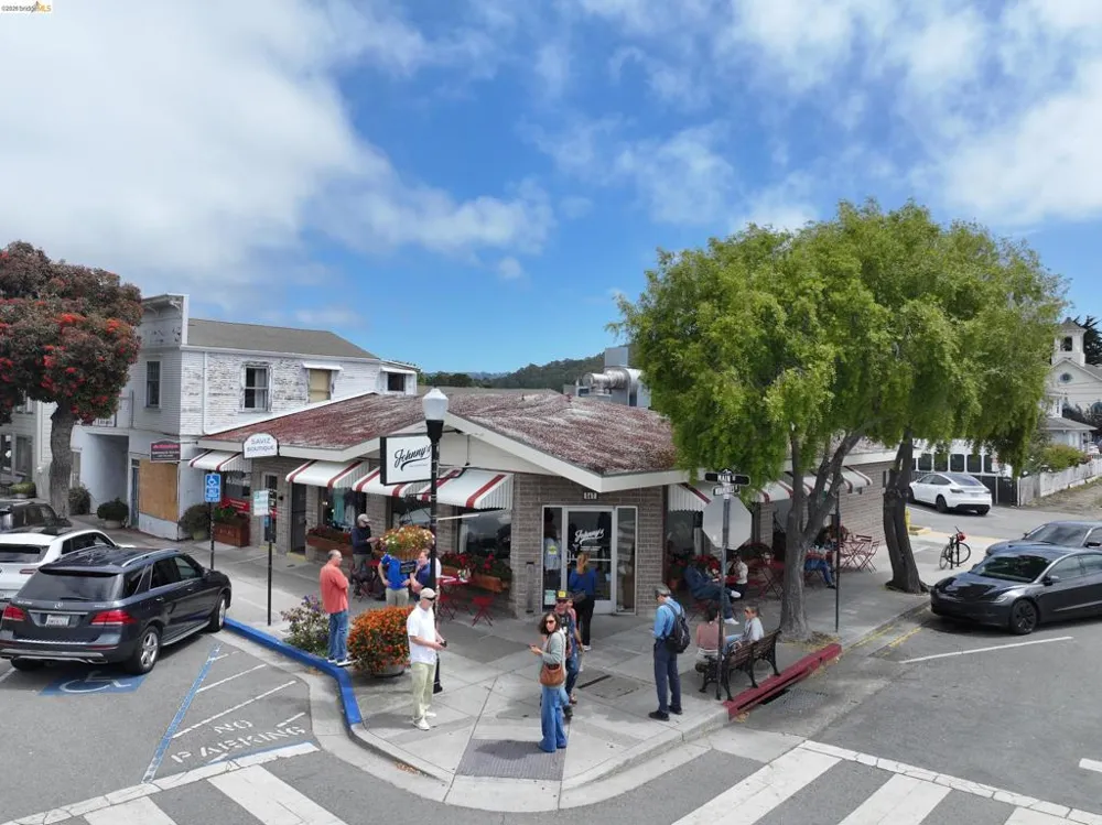 230 Amesport Landing Half Moon Bay, CA 94019