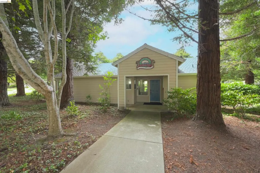 230 Amesport Landing Half Moon Bay, CA 94019