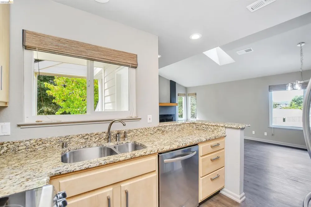 230 Amesport Landing Half Moon Bay, CA 94019