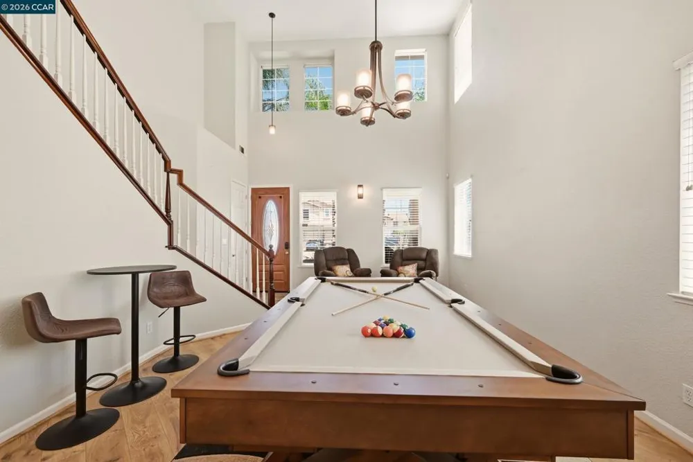 19 Renoir Ct Oakley, CA 94561