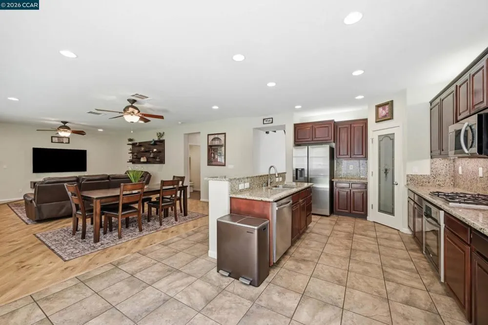 19 Renoir Ct Oakley, CA 94561