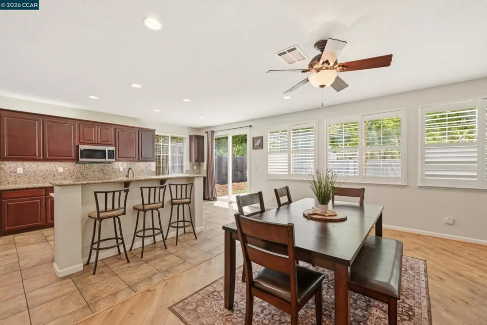 19 Renoir Ct Oakley, CA 94561